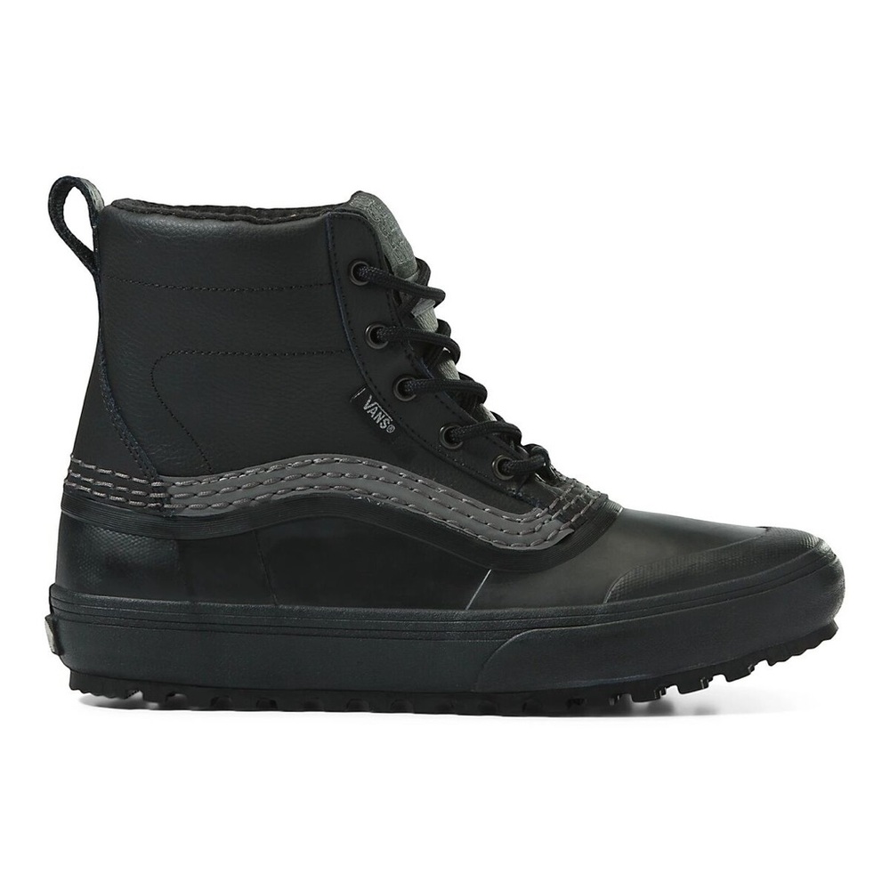 NWOB Vans MTE Mid Waterproof Boot